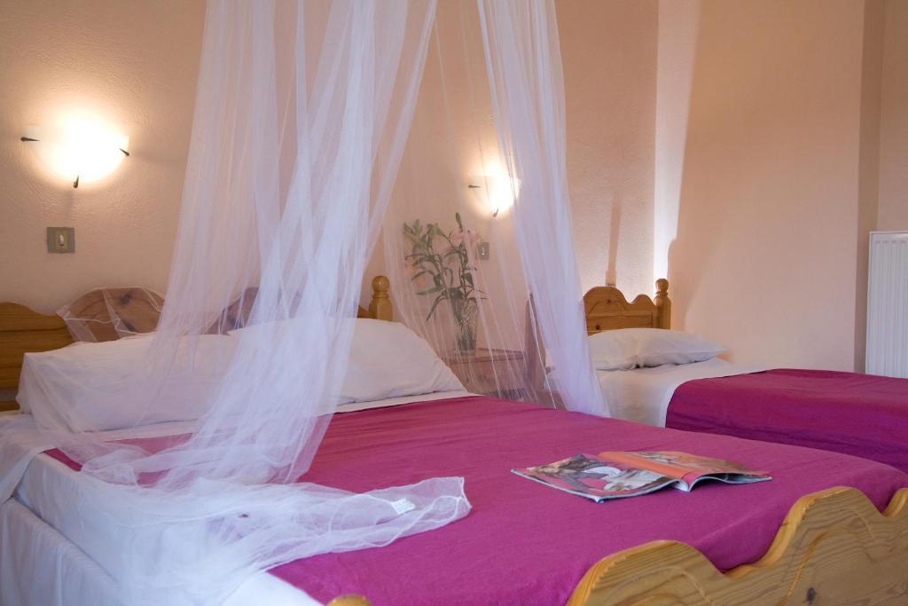 Pansion Filoxenia Apartments & Studios Tsoukaládhes Oda fotoğraf